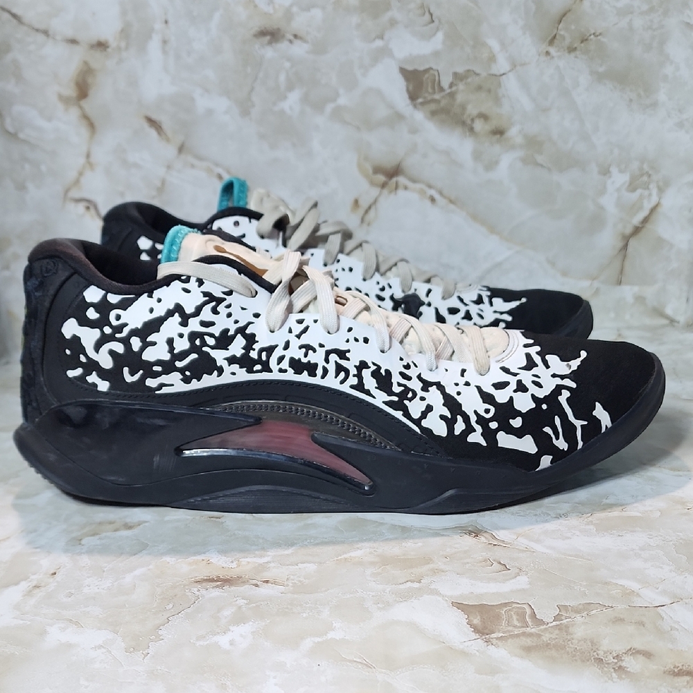 Jordan Zion 3 Shock The World  Men’s US Size 11 Black White Teal